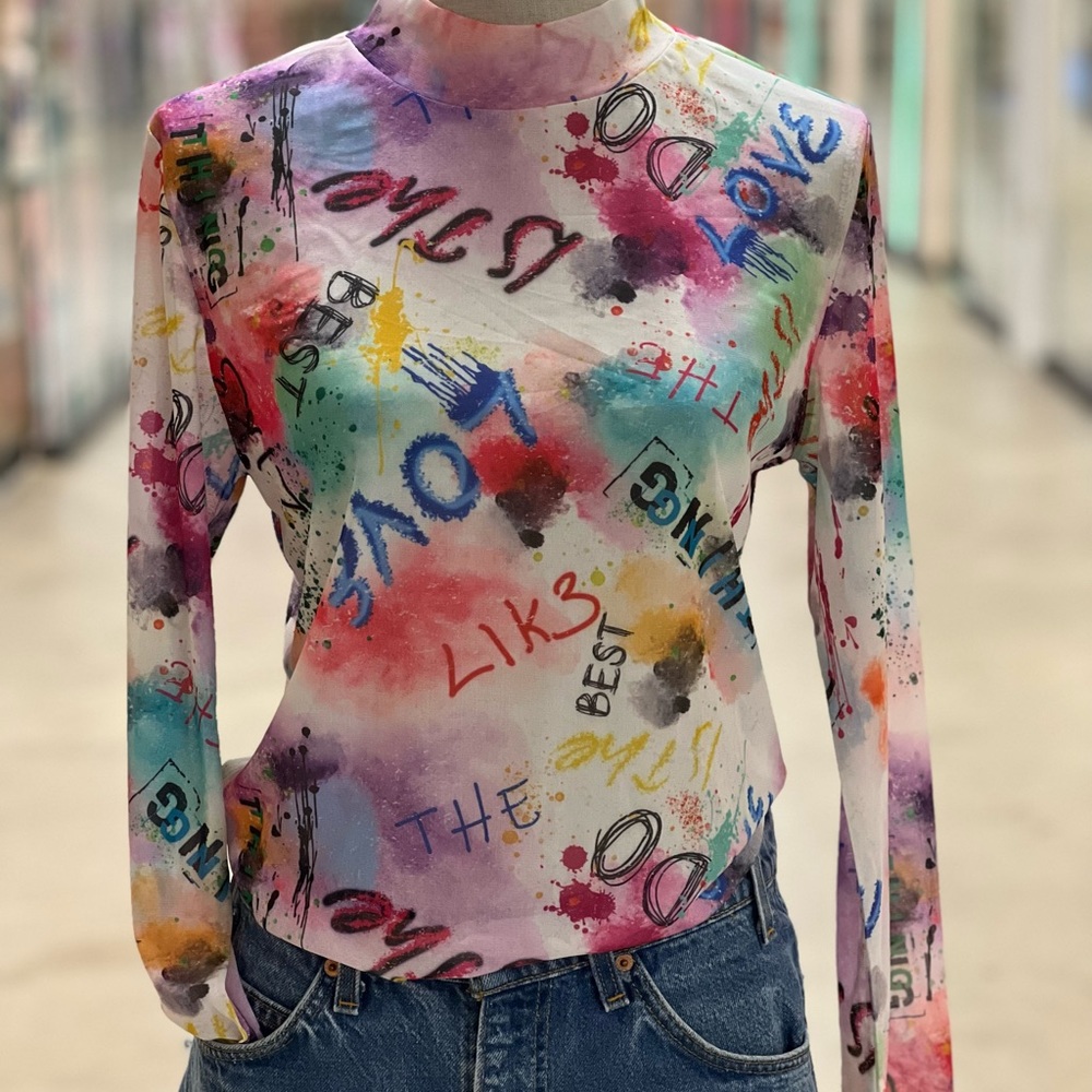 **NWT GRAFFITI LOVE MESH TOP